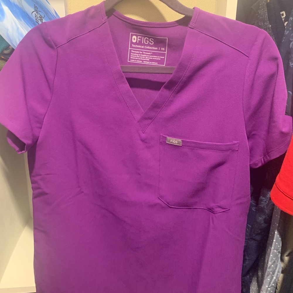 FIGS PURPLE SET VERY GOOD USED CONDITION